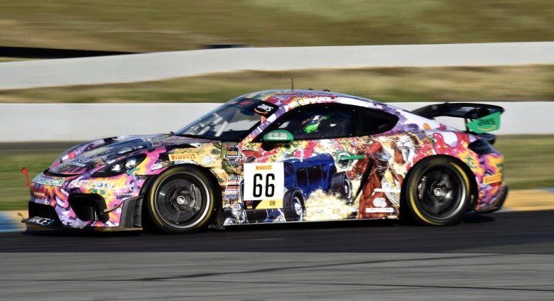 Porsche Cayman GT4 RS “Cowboys and Amoebas”